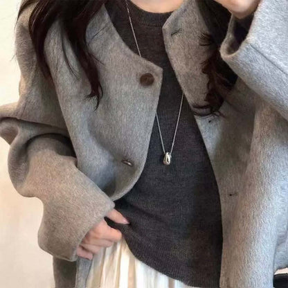 Collar de colgante en forma de gota de agua de estilo minimalista para mujer, largo para otoño e invierno, cadena para sudadera y suéter, accesorio casual y versátil de lujo sencillo con un toque elegante.